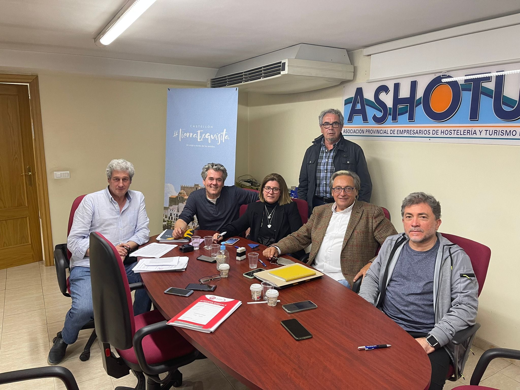 20220419 firma convenio hosteleria castellon